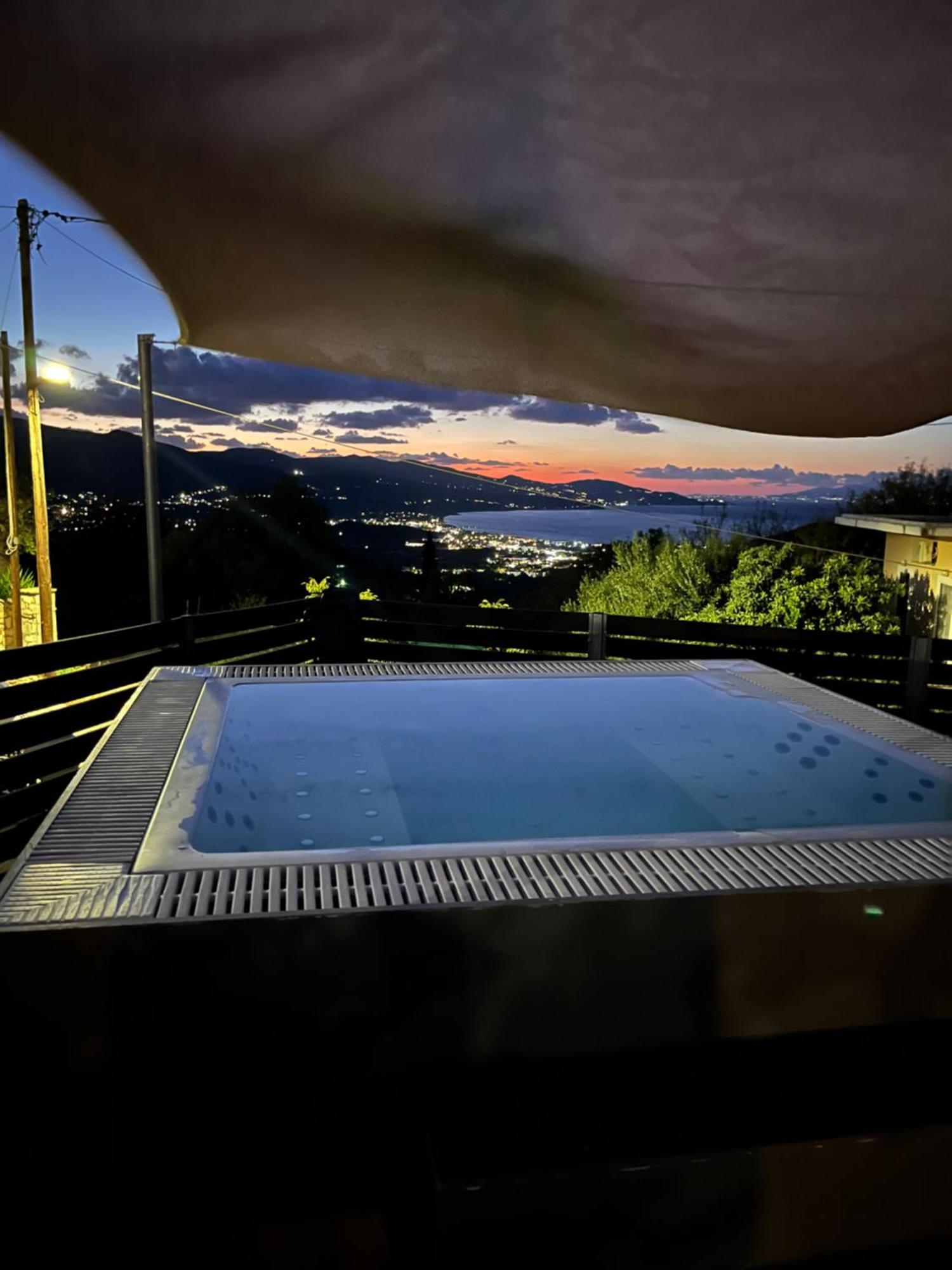 Villa Thea - Τhe View 1St Floor Áno Yerakaríon Екстериор снимка